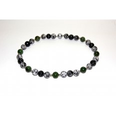 Granitkette mit Jade und Silberteilen